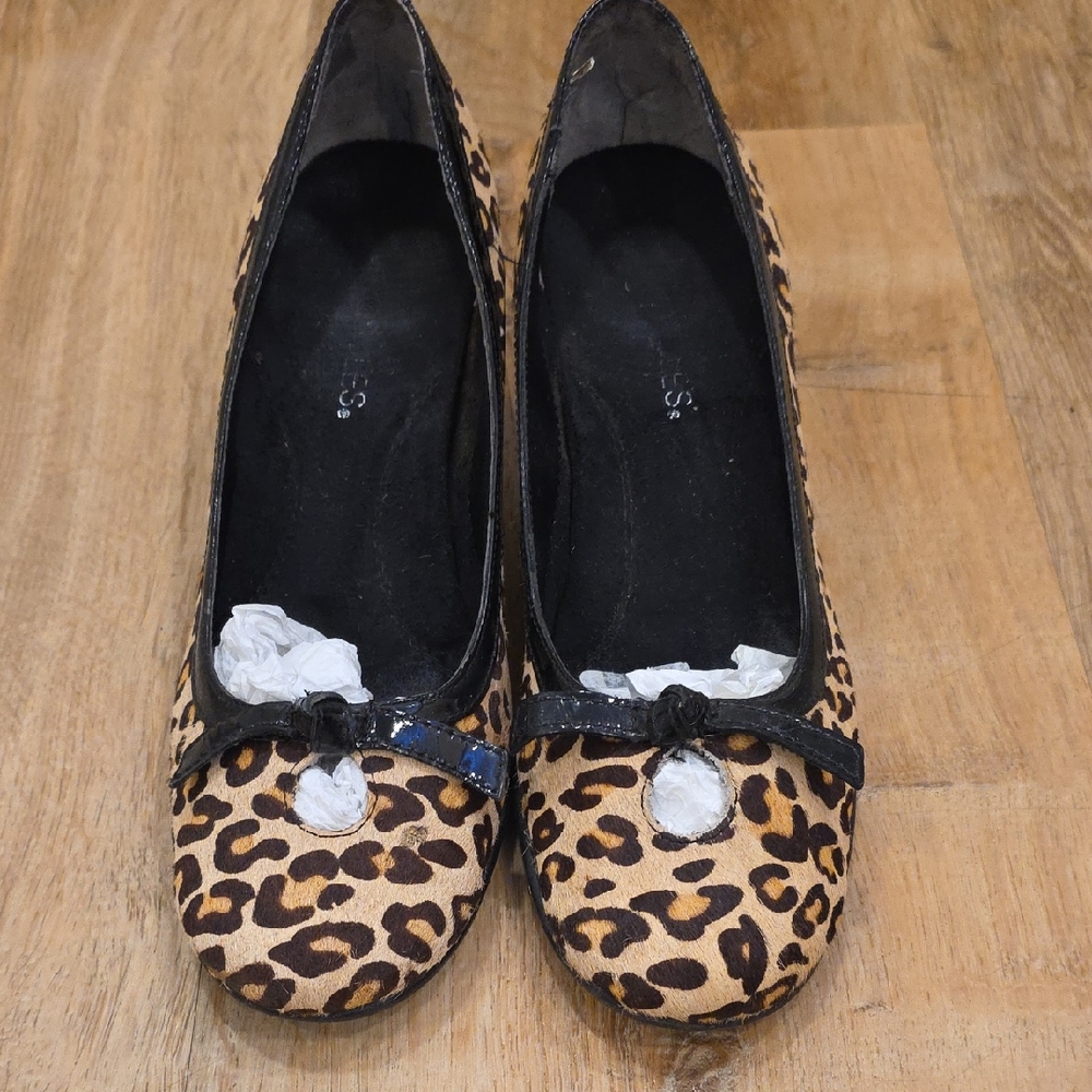 AEROSOLES Leopard Print Flats with Black Trim